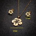 Conjunto de joyas florales de acero dorado con collar de 25mm y pendientes de 11mm - Dorado
