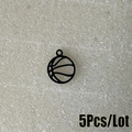 Vue détaillée de cinq pendentifs basket noir mat avec anneaux de suspension pour bijoux - 5744217523683 / Basket-ball Creux (439 Noir) / 5 Pcs/Paquet