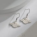 Pendientes de Saturno en acero inoxidable con motivos celestiales de luna y estrellas - Color Acero