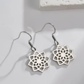 Orecchini in acciaio inossidabile argento con motivo mandala traforato per donna - Color Acciaio