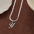 Collier en argent avec pendentif lettre Y cursive et chaîne serpent plate élégante - Lettre Y