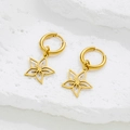 Pendientes de aro minimalistas de acero inoxidable dorado con colgantes de flores huecas - Dorado