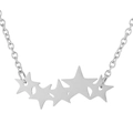 Détail d'un collier argenté avec cinq pendentifs en forme d'étoiles entrelacées - Argent (Acier)