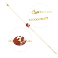 Dettaglio della chiusura incisa S-STEEL e del ciondolo a stella in pietra rossa naturale - Stella a Otto Punte Marrone (A2784)