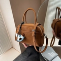Sac bowling marron mat avec breloque cheval, poignées et bandoulière réglable - Jaune Brun Avec Pendentif