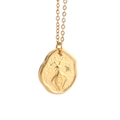 Collier en acier titane doré avec pendentif pièce abeille texturée et petit zircon - Collier Pendentif Abeille Irrégulier Avec Zircone