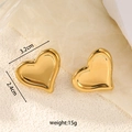 Boucles d'oreilles cœur dorées au fini poli, dimensions de 3,2 cm sur 2,4 cm - Boucles d'Oreilles Cœur Concaves / Or