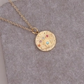Detail der goldenen Evil-Eye-Halskette mit Türkisstein und bunten Zirkonia-Einlagen - Farbiges Zirkon Auge