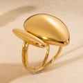 Anello geometrico dorato traforato con doppia fascia e dettagli lisci lucidi - Stile Goccia d'Acqua Grande Liscia
