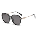 Polarized sunglasses for women with oversized black frame and golden metal temples - Black Frame Grey Lens