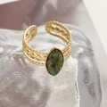 Anillo bohemio de acero dorado con piedra marquesa verde y banda de diseño de cuentas - Óvalo Hueco Con Piedra Natural Verde / Verde (Mineral Verde Bosque)