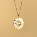 Collier doré soleil turc avec pendentif en émail blanc et fine chaîne élégante - Blanc