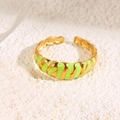 Anillo vintage ajustable de oro con esmalte verde y textura estilo cebra - Verde (A4752)