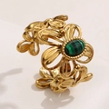 Anello aperto a fiore stile francese dorato con pietra naturale verde e dettagli - Verde (A4919)