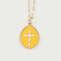 Vintage gouden ketting met geel emaille kruis hanger en fijne parelmoer rand decor - Oranje