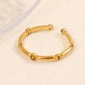 Bague ajustable en acier inoxydable doré avec motifs ajourés célestes d'étoile et de lune - Style Étoile à Cinq Branches Lune (A4849)