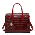 Elegante borsa tote rosso vino con goffratura coccodrillo e fibbie dorate - Borsa Singola Amaranto