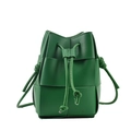 Bolso cubo minimalista en cuero tejido verde con cierre de cordón y patrón de tejido cuadrado - Verde