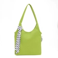 Borsa a spalla in maglia a coste verde con nastro a pois e dettaglio etichetta - Verde