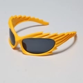 Trendy yellow wing-shaped sunglasses with dark grey lenses for fashion street style - Yellow Frame Gray Lenses