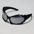 Macro detail of Y2K black wing shaped frame with silver mirrored lenses for sports - Black Frame Silver Mirror Lenses