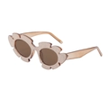 Irregular flower sunglasses for women with golden glitter finish and brown temples - C3 Transparent Tea (Flower Irregular Gold Glitter)