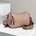 Borsa a tracolla in pelle rosa cipria con spallina larga operata e logo a fiocco - Rosa