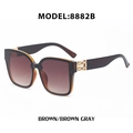 Gafas de sol cuadradas degradado marrón con detalles metálicos dorados en las varillas - Carey/Gris Marrón
