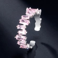 Anello regolabile in argento con una fila di zirconi rosa con taglio baguette - Zirconia Rosa Placcato Platino