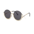 Modische runde Sonnenbrille mit Goldrahmen, grauen Gläsern und diamantbesetztem Rand - C1 Schwarz (Ohne Kette)