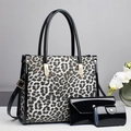 3-teiliges Set aus Leopard-Tragetasche mit glänzendem Lackleder-Besatz und goldener Hardware - Schwarz