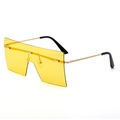 Fashionable oversized frameless sunglasses with yellow lenses and gold metal temples - Yellow