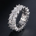 Vista macro dell'anello eternity a doppia fila con zirconi marquise in argento lucido - Misura 7 / Argento (RP2020S)