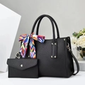 Ensemble sac à main noir en cuir grainé avec foulard en soie et pochette assortie - Noir