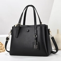 Sac à main élégant noir à motif litchi avec détails dorés et bandoulière amovible - Noir