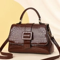Sac bandoulière marron foncé motif lézard avec finition brillante et poignée fixe - Marron