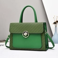 Elegante borsa tote verde con motivi jacquard e chiusura a girello dorata donna - Verde
