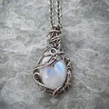 Collier bohème avec pendentif pierre de lune et feuilles en métal vintage - Pendentif enveloppé de vigne