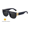 Occhiali da sole fotocromatici squadrati da donna in nero e oro - Nero Lucido Oro (Fotocromatico)