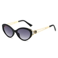 Occhiali da sole cat-eye neri con stanghette dorate e lenti sfumate viola eleganti - Regolare / Montatura Nera Doppia Lente Grigia