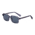 Eleganti occhiali da sole squadrati in acetato grigio trasparente con lenti scure - Montatura Grigio Trasparente Lenti Grigie