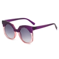Cat-eye zonnebril met paars-roze verloop en ruitvormige reliëfdetails op het frame - Normaal / Paars Frame Grijze Lenzen