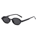 Gafas de sol ovaladas retro en negro brillante con remaches de plata y lentes grises - Régulier / Montura Negra Lentes Grises
