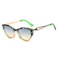 Occhiali da sole cat-eye con stanghette in oro traforato e montatura marmorizzata - Regolare / Montatura Gialla Leopardata Lenti Verde Giallo