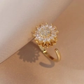 Elegante verstelbare zonnebloem ring in goud met fonkelende zirkonia bloemblaadjes - J0034 Goud --1