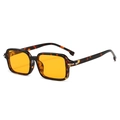 Retro square sunglasses with tortoiseshell frame and yellow lenses for a trendy style - Regular / Regular Leopard Frame Orange Lenses
