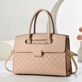 Elegante borsa a mano beige con goffratura a scacchi e fibbia in metallo dorato - Albicocca