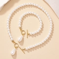 Klassisches Perlenketten-Set mit goldenem OT-Verschluss und Barockperlen-Anhänger für Damen - Armband Halskette Set