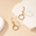 Französischer Vintage-Stil Goldohrringe mit voll besetzten Mikropave-Kristallen - Strass Doppelkreis Stil (E018) / Gold