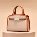 Elegant two-tone colorblock leather handbag in beige and brown with golden metal lock - Khaki